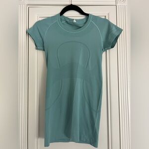 LULULEMON SWIFTLY TECH SHORT SLEEVED SHIRT